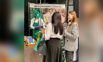 Дегустация продукции ПК «Туймаада» в «Квартале Труда»